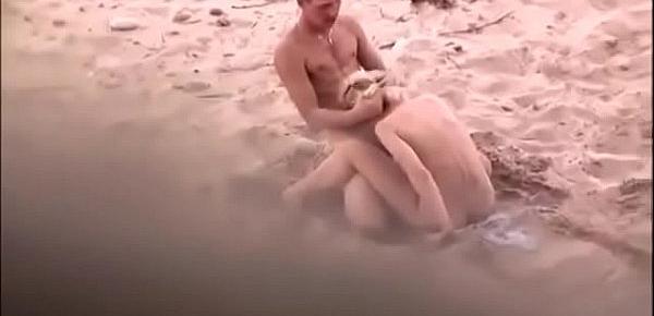  Sexo na praia
